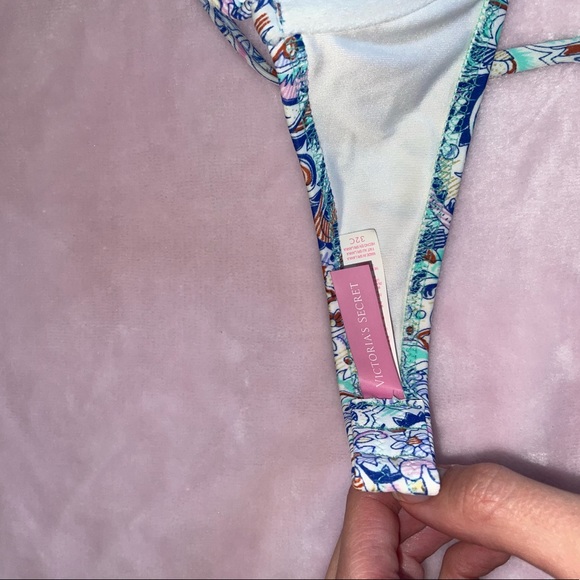 RARE Bombshell Victoria’s Secret Sexy Push-Up Bikini - Picture 5 of 8